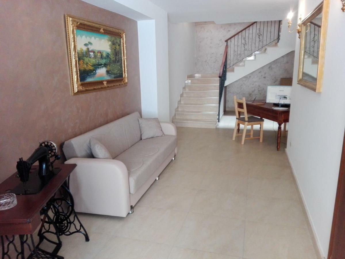 B&B Dante Barrafranca Esterno foto